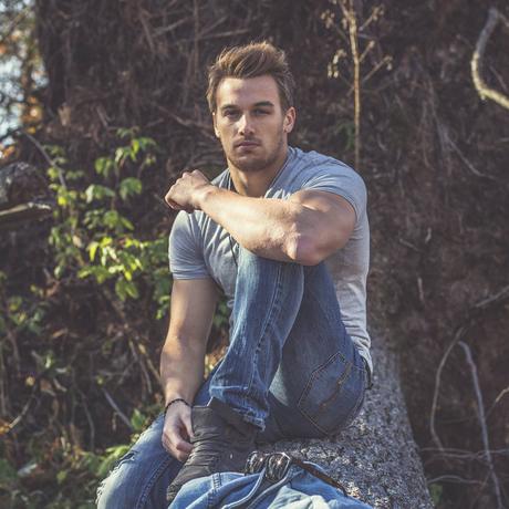 Presqu'Impossible d'Être Juste et Bon