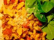 Macaroni bolognaise saucisses végétales champignons