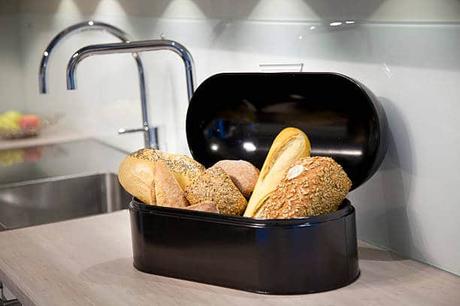 Nettoyage de printemps dans la cuisine : Astuces utiles et rapides pour laver boite a pain rangement cuisine facile