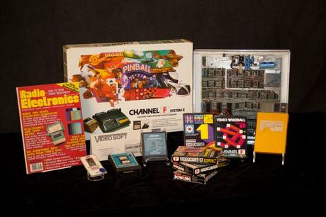 Certains des artefacts liés à la carrière de Jerry Lawson, qui a supervisé la création du système de jeu vidéo domestique Channel F de Fairchild Camera and Instrument Corp., le premier à utiliser des cartouches de jeu interchangeables