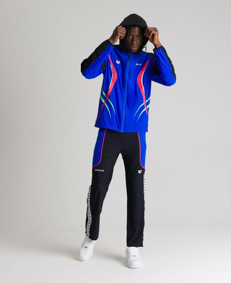 Avnier sort sa première collaboration avec Arena Avnier sort sa première collaboration avec Arena