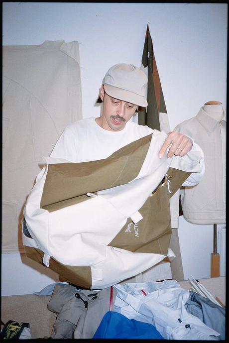 Arc’teryx s’associe à La Pierre pour créer le “Breath Artefact”