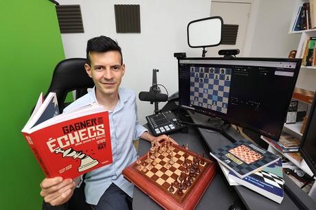 Le streamer Cannois Kevin Bordi dévoile son livre sur les échecs