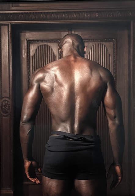 Neue Ausstellung — Nouvelle exposition — ERWIN OLAF — Hypo-Kunsthalle München