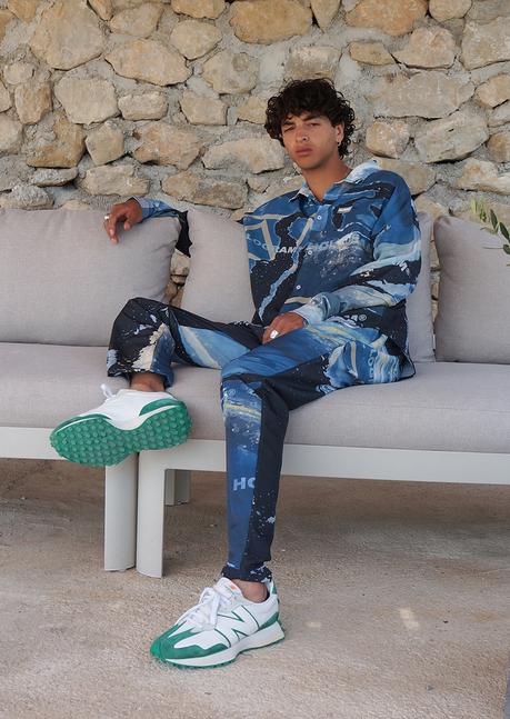 Hologram drop sa nouvelle capsule “Summer Calling”