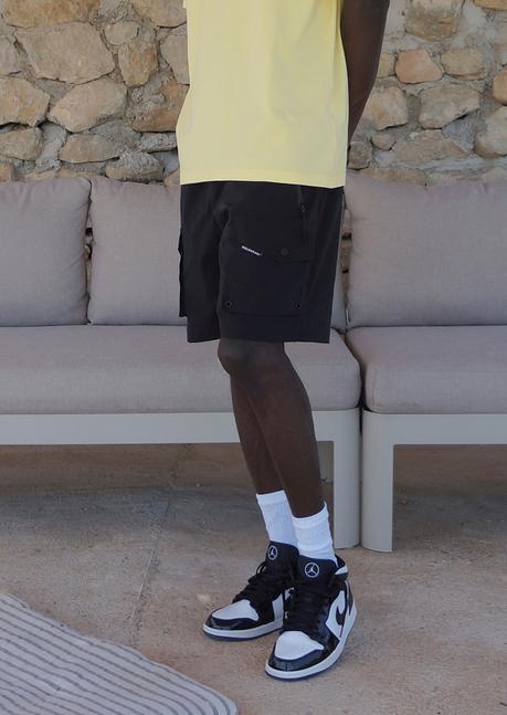 Hologram drop sa nouvelle capsule “Summer Calling”