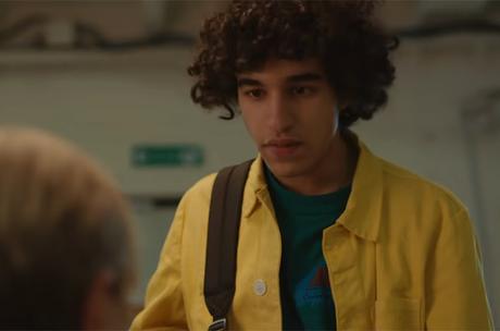 SKAM FRANCE : la chemise jaune “Basquiat” de Bilal dans l’épisode 8×02
