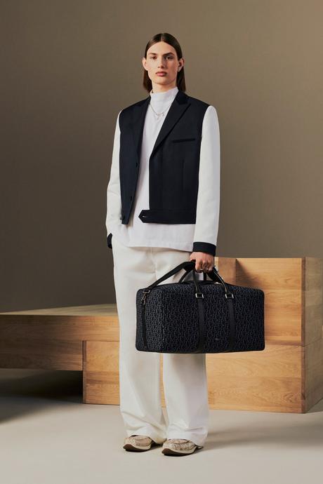 Dior Homme présente sa collection Resort 2022