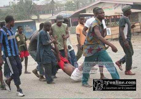 Cameroun : Scènes d’émeutes au marché Nkololoun à Douala