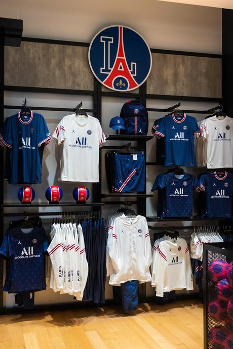 Le PSG ouvre sa première boutique à Los Angeles