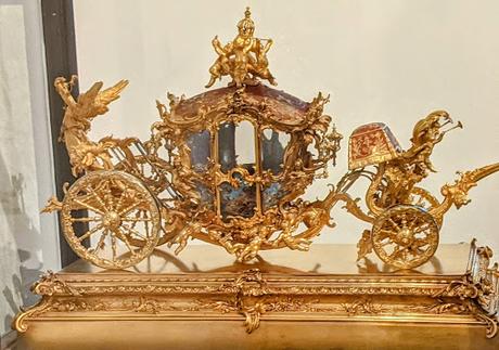 Modell zu einem Galawagen König Ludwigs II. / Modèle réduit de carrosse de gala pour le roi Louis II de Bavière