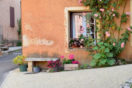 France d'antan - Flassan, Provence © French Moments