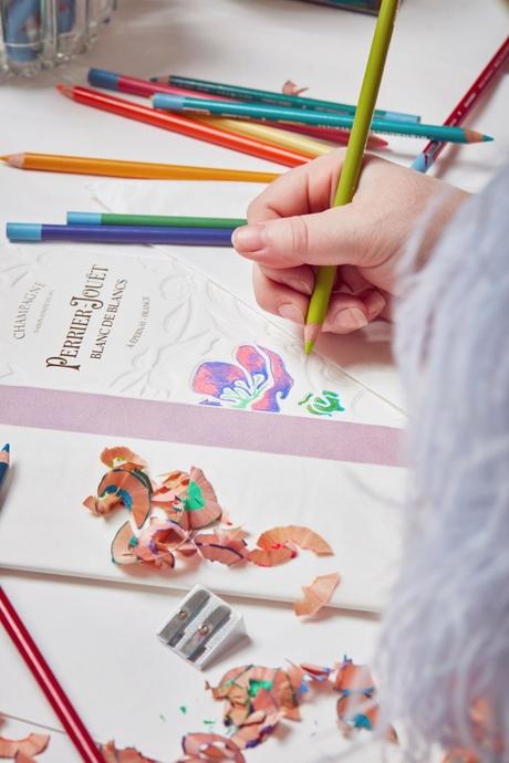 La designer Bethan Laura Wood s’associe à la Maison Perrier-Jouët La designer Bethan Laura Wood s’associe à la Maison Perrier-Jouët