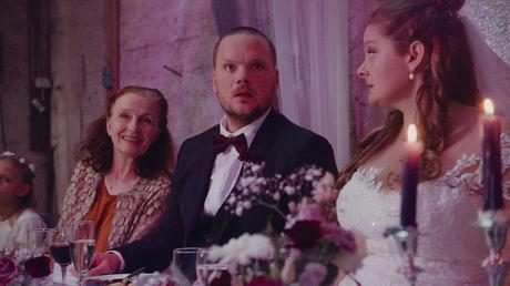 [CRITIQUE] : Persona Non Grata