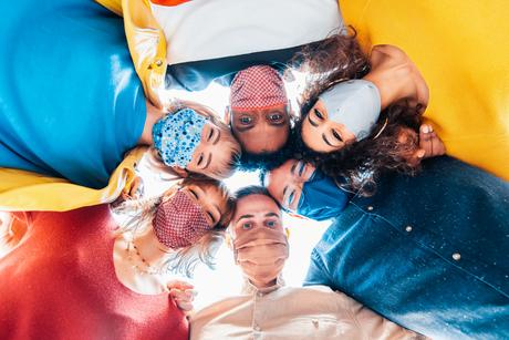 Pourquoi il ne faut pas relâcher nos comportements et observer, autant que possible, les différentes mesures de distanciation, dont le port du masque, en cette période de vaccination, contre le COVID-19 (Visuel Adobe Stock 334490121) Pourquoi il ne faut pas relâcher nos comportements et observer, autant que possible, les différentes mesures de distanciation, dont le port du masque, en cette période de vaccination, contre le COVID-19 (Visuel Adobe Stock 334490121)