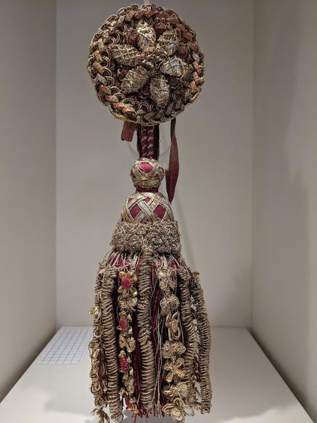 Marstallmuseum Die Sattelkammer des Märchenkönigs — 9 Bilder / La sellerie du roi Louis II — 9 photos