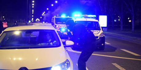 Les forces de l’ordre italiennes démantèlent un groupuscule raciste