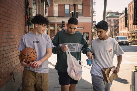 La Bodega x New Balance 990v3 tient sa date de sortie