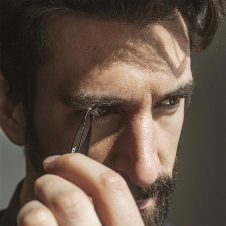 Stop aux mauvais poils avec le kit pour homme Sourcils & Barbe de L’Atelier du Sourcil !