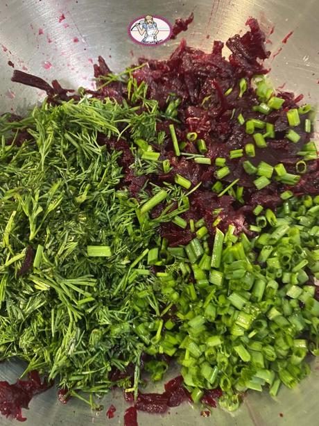 L’incroyable saumon mariné à la betterave et aux épices L’incroyable saumon mariné à la betterave et aux épices