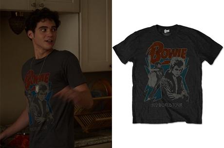 HIGH SCHOOL MUSICAL : THE MUSICAL : THE SERIES :  Ricky’s 1972 David Bowie world tour’s t-shirt in Season 2 Episode 5