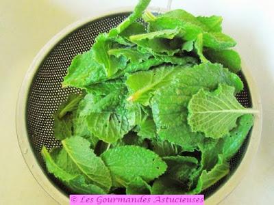 Tarte originale à la bourrache et au houmos (Vegan)