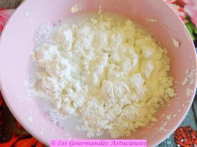 Tarte originale à la bourrache et au houmos (Vegan)