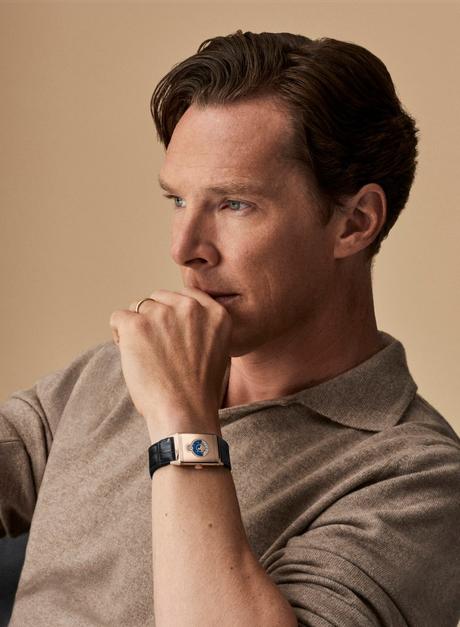 Jaeger-LeCoultre: Benedict Cumberbatch porte la montre Reverso Tribute Nonantième