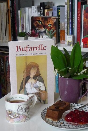 UN LIVRE, UN THE... UN LIVRE, UN THE...