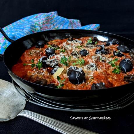Boulettes d'aubergines ricotta à la sauce tomate d’Ottolenghi.