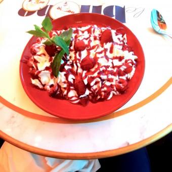 Pavlova fruits rouges © Patrick Faus Pavlova fruits rouges © Patrick Faus