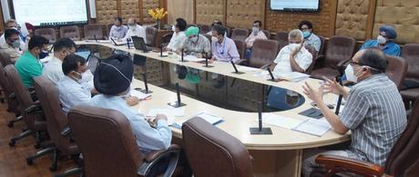 Près de 10 000 travailleurs de Power Corporations assurés au cours du dernier mois : Rohit Kansal Près de 10 000 travailleurs de Power Corporations assurés au cours du dernier mois : Rohit Kansal