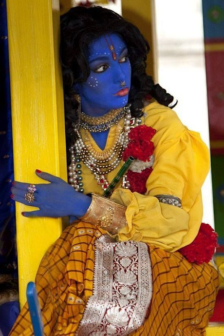 Le corps est Mantra Le corps est Mantra