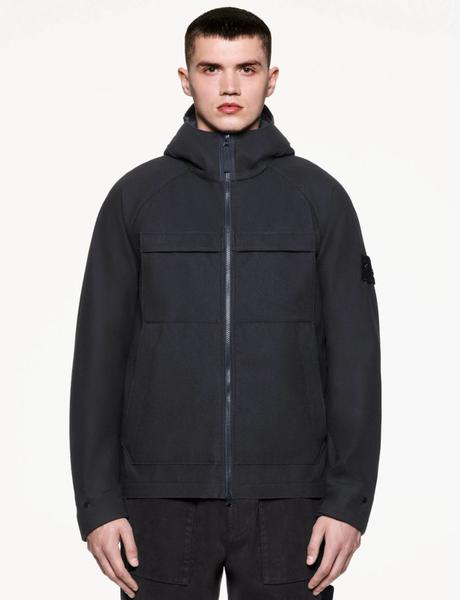 Stone Island partage les images de sa collection FW21/22