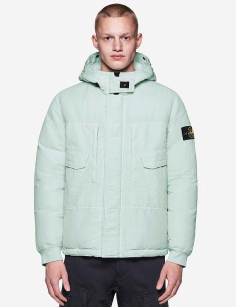 Stone Island partage les images de sa collection FW21/22