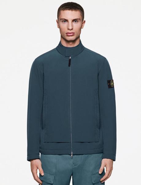 Stone Island partage les images de sa collection FW21/22