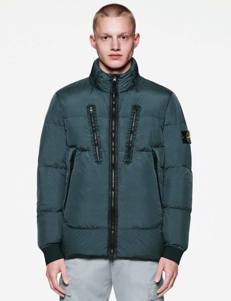 Stone Island partage les images de sa collection FW21/22