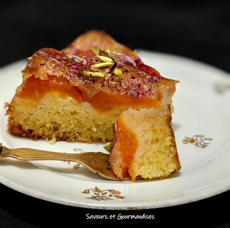 Gâteau renversé aux abricots. Gâteau renversé aux abricots.