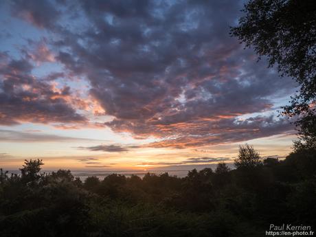 superbe fin de nuit à Karreg an Tan #Gouézec #Bretagne #Finistère superbe fin de nuit à Karreg an Tan #Gouézec #Bretagne #Finistère