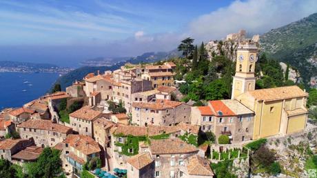 Eze © Jean Pierre Lozi - licence [CC BY-SA 3.0] from Wikimedia Commons