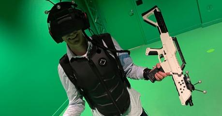 J’ai vérifié l’une de ces expériences de réalité virtuelle au centre commercial et c’est comme être plongé dans le jeu vidéo le plus réaliste de tous les temps J’ai vérifié l’une de ces expériences de réalité virtuelle au centre commercial et c’est comme être plongé dans le jeu vidéo le plus réaliste de tous les temps