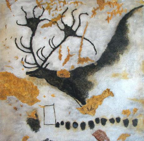 Parmi les espèces animales préhistoriques disparues dont nous gardons traces en art rupestre, vous trouverez le mégalocéros ou mégacéros dont voici une représentation sur les parois de la grotte de Lascaux