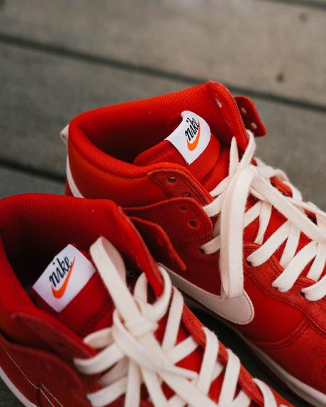 Ces Nike Dunk sont inspirées de l’histoire du Swoosh