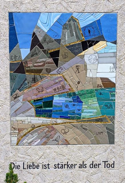 Westfriedhof München — 12 Bilder /  12 photos  — Cimetière de l'ouest à Munich