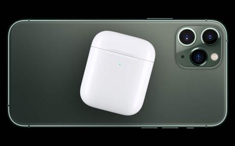 La recharge sans fil inversée sur l’iPhone 13 ?
