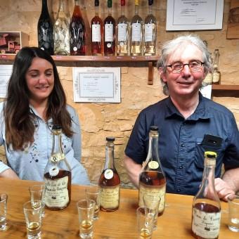 Le dfistillateur et sa fille © Patrick Faus .