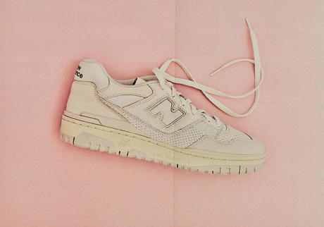 AURALEE revisite la New Balance P550