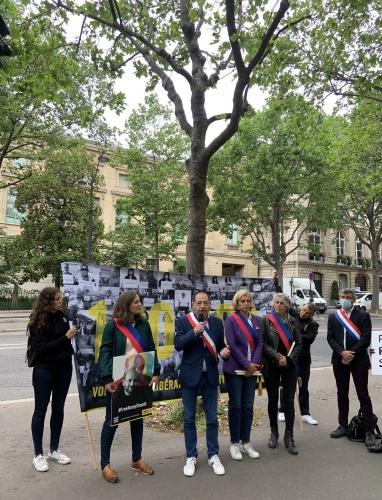 100 000 signatures pour la libération de Ramy Shaath IMG_0861.JPG