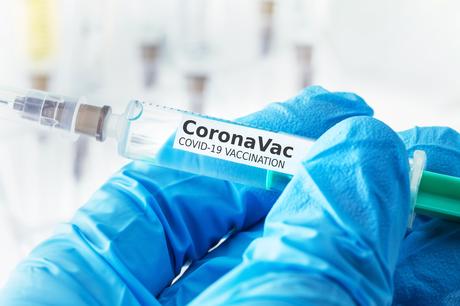 Ces données préliminaires d'un essai de phase III confirment le vaccin anti-COVID-19 développé en Chine, CoronaVac, à schéma à 2 doses, comme efficace à 83,5% contre le COVID-19 symptomatique. 