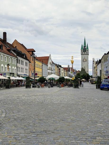 Straubing — 40 Bilder / 40 photos